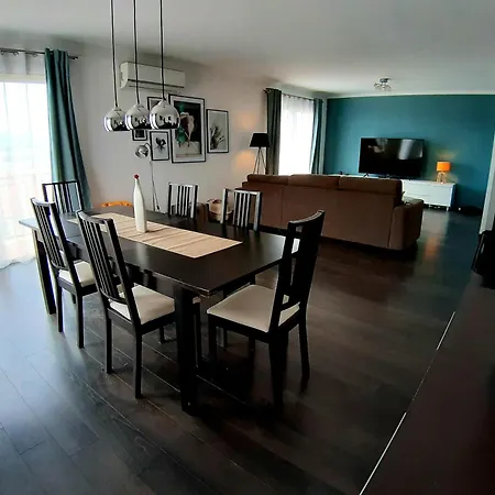 Couchage Solo Ou A 2 Avec Grand Salon A Apartament Perpignan