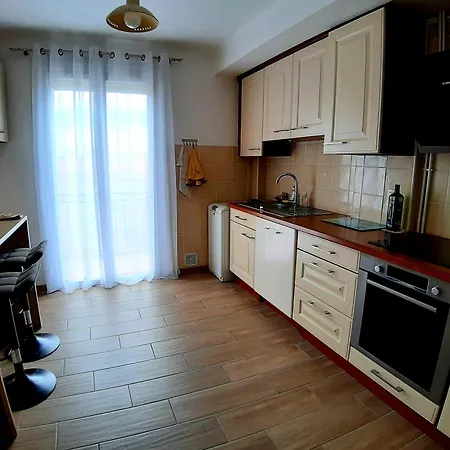 Couchage Solo Ou A 2 Avec Grand Salon A * Perpignan